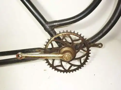 Alter Fahrradrahmen Damenrad 26 Zoll Oldtimer wohl Phänomen Kettenblatt !