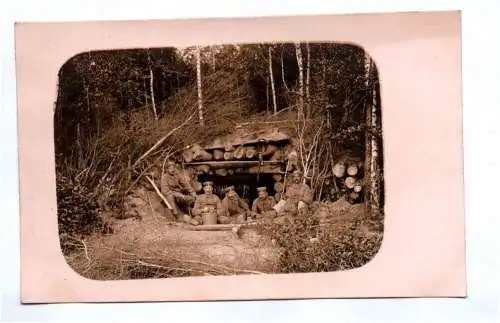 Foto Ak Soldaten Unterkunft Verschlag Unterstand 1 Weltkrieg