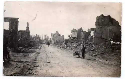 Foto Ak zerstörtes Pontavert Aisne Frankreich 1 Wk