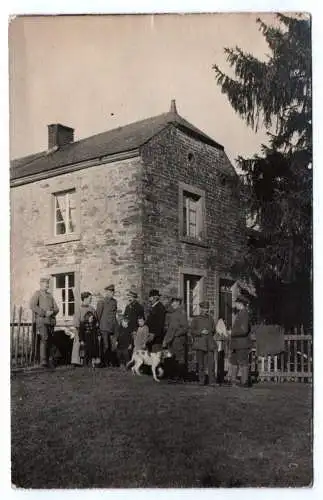 Foto Ak Prouvais Frankreich 1 Wk Wohnhaus Soldaten