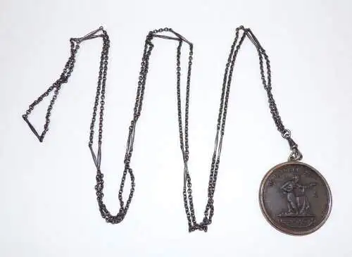 Medaille in Eiserner Zeit 1916 Gold gab ich für Eisen Kette Anhänger