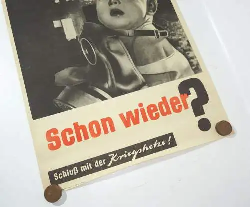 Plakat SMAD Schon wieder ? Schluß mit der Kriegshetze ? wohl Heartfield um 1945