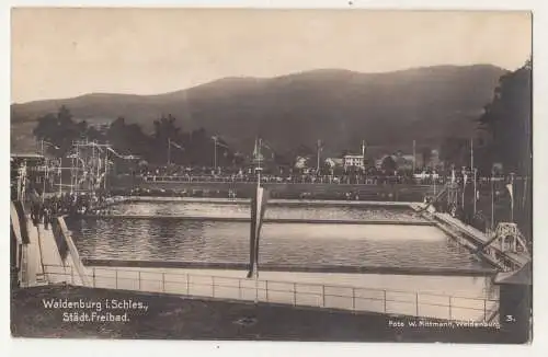 Foto Ak Waldenburg Schlesien Städtisches Freibad 1928