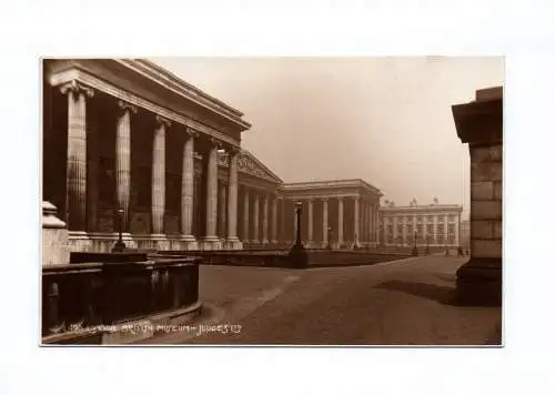 Ak London British Museum Judges