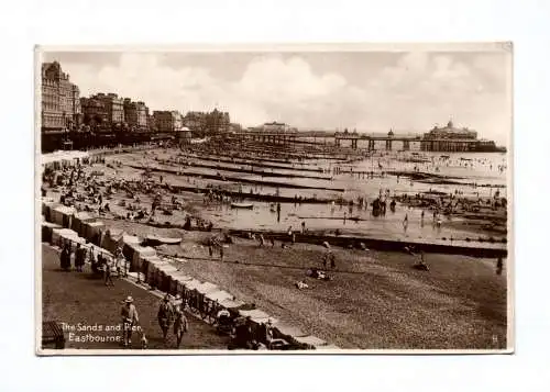 Ak The Sands and Pier Eastbourne