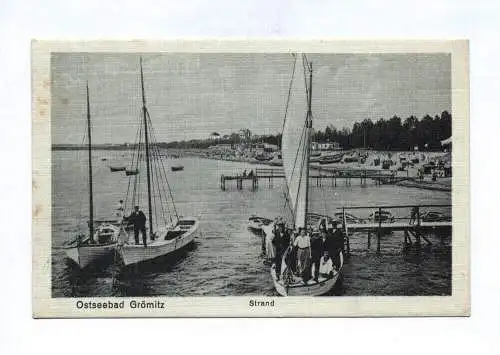 Ak Ostseebad Grömitz Strand Menschen auf Booten