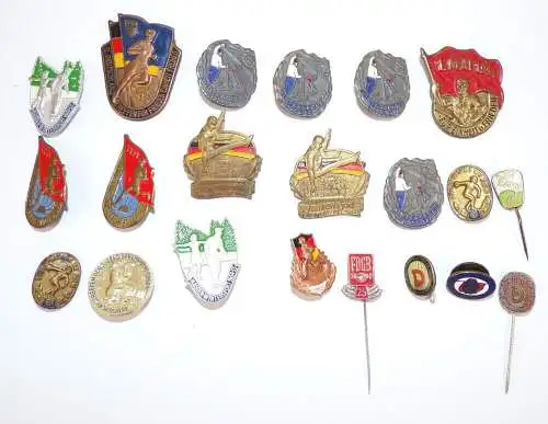 DDR Abzeichen Sport Auszeichnungen Lot 