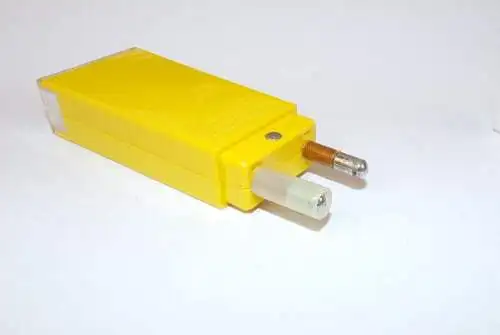 Aka Electric Taschenlampe Taschenleuchte Gelb mit Originalkarton