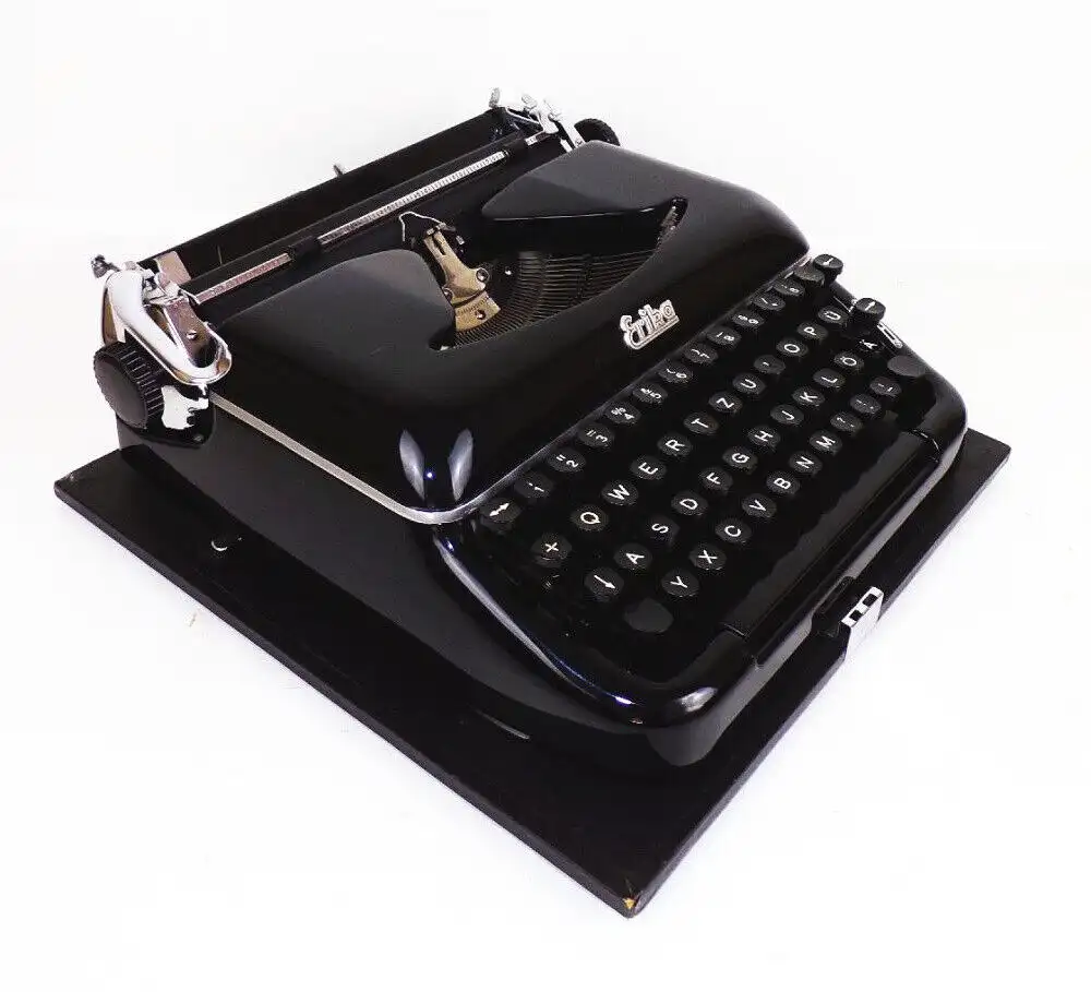 Erika Schreibmaschine mit Koffer schwarz typewriter 0