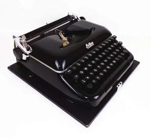 Erika Schreibmaschine mit Koffer schwarz typewriter