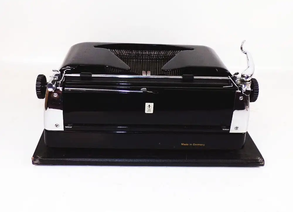 Erika Schreibmaschine mit Koffer schwarz typewriter 1