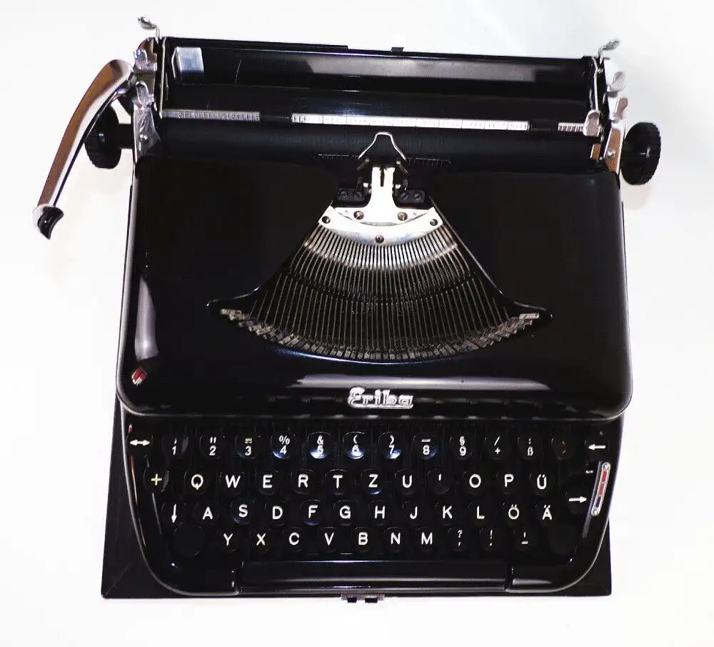 Erika Schreibmaschine mit Koffer schwarz typewriter 4