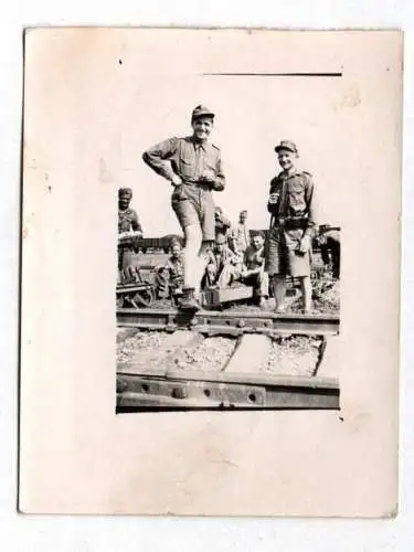 Foto Serbien 1944 Pančevo Pantschowa deutsche Soldaten und Italiener