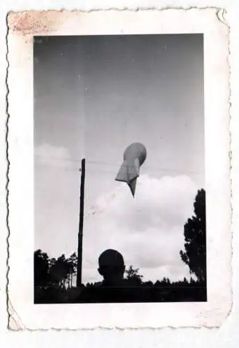 Foto englischer Sperrballon Fesselballon Weißkeissel Haida 1940