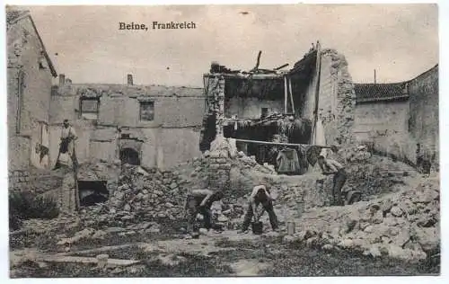 Feldpost Ak Beine Frankreich Soldaten waschen sich 1 Wk