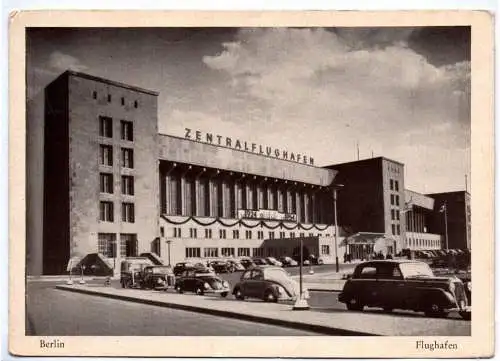 Ak Berlin Zentralflughafen Parkplatz VW Käfer Flughafen 1957