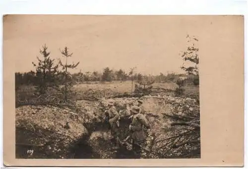 Foto Ak Sturmsoldaten im Trichter Schützengraben Front Aufnahme 1 Wk