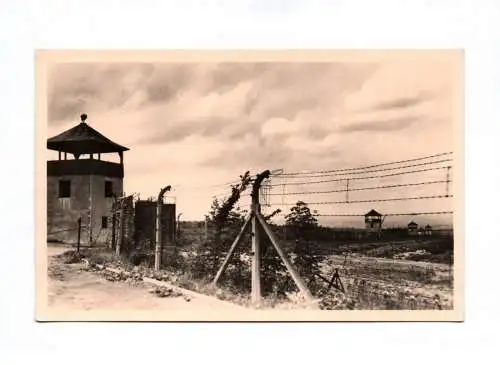 Foto Ak Ehemaliges KZ Buchenwald bei Weimar Wachtürme 1955 DDR