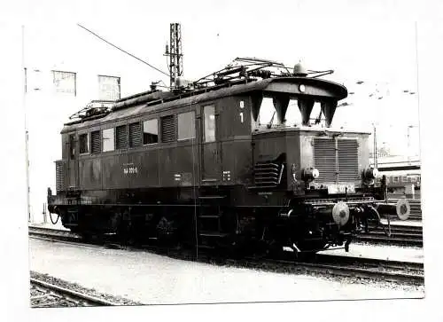 Foto Elektrolok 144 070-3 Bw Würzburg 20.06.1979