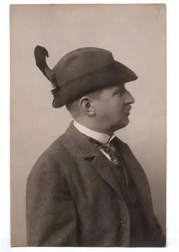 Foto Ak Herr feine Mode Feder Hut 1910 er 