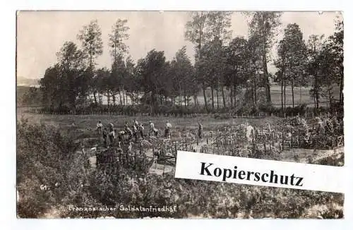 Foto Ak französischer Soldatenfriedhof  1 Wk Soldatengrab Friedhof