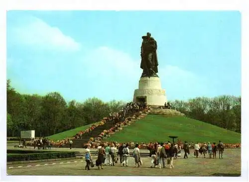 Ak Berlin Sowjetisches Ehrenmal im Treptower Park 1986 UdSSR 