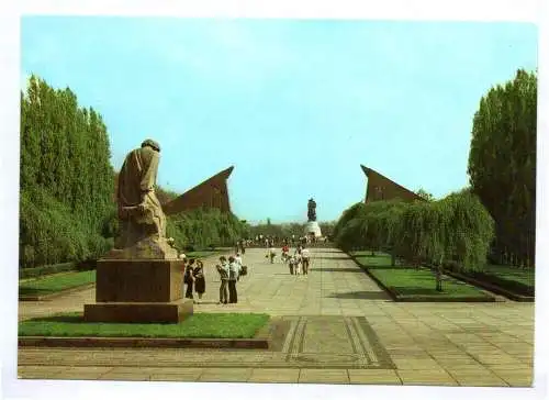 Ak Berlin Sowjetisches Ehrenmal im Treptower Park 1986 Anlage Denkmal DDR