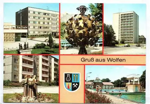 Ak Gruß aus Wolfen Kreis Bitterfeld Kaufhalle Springbrunnen Freibad