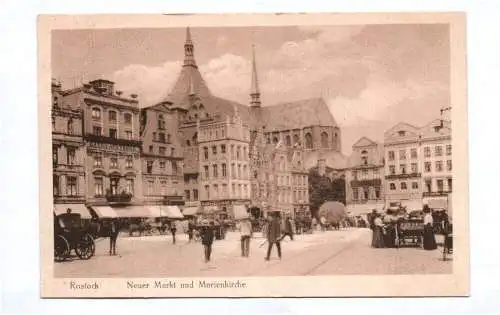 Ak Rostock Neuer Markt und Marienkirche