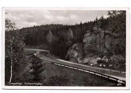 Echtfoto Ak Isergebirge Sudetenstraße an der Ludwigsbaude