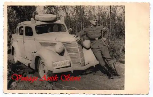 Foto Ak Chevrolet Auto WH  Soldat Kfz Oldtimer