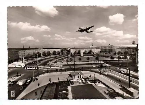 Foto Ak Berlin Platz der Luftbrücke 1961 Flugzeug