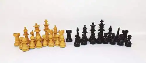 Alte JBN Schachfiguren Schach Holz Figuren