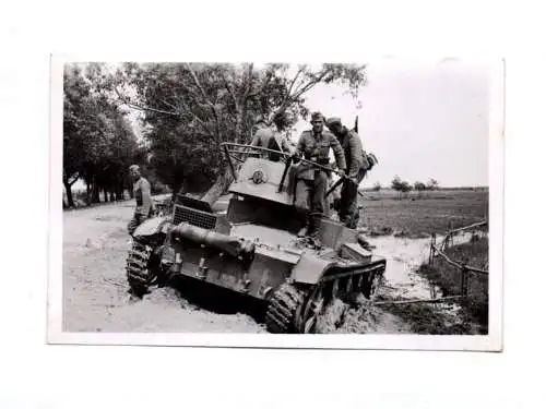 Foto Panzer Beutepanzer Russland 2 Wk