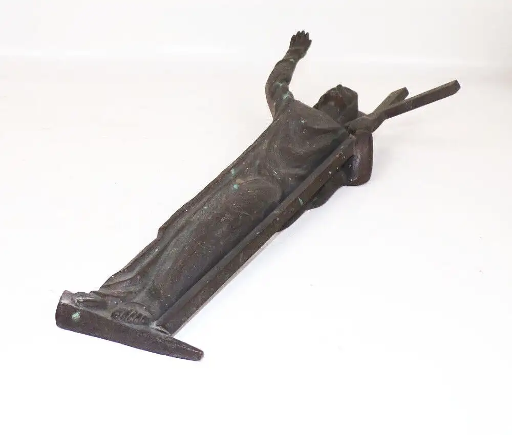 Alter Messing Jesus Wandrelief grüßend mit Kreuz Christentum  9