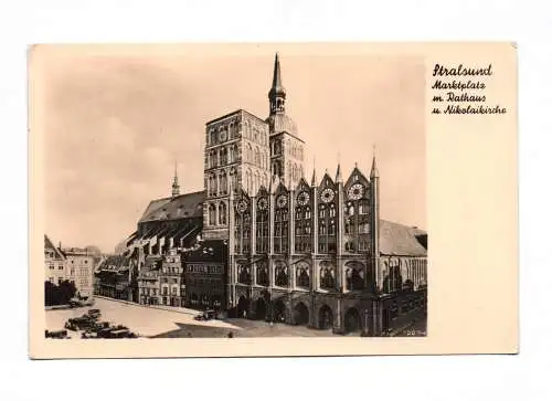 Ak Stralsund Marktplatz mit Rathaus und Nikolaikirche