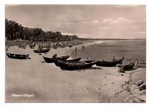 Foto Ak Thiessow Rügen 1967 Strand Boote Menschen