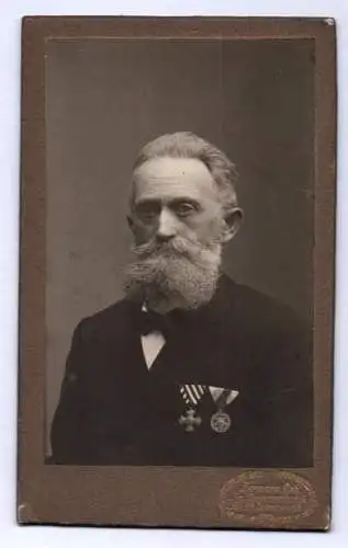 CDV Foto Veteran mit Orden Seifhennersdorf um 1910