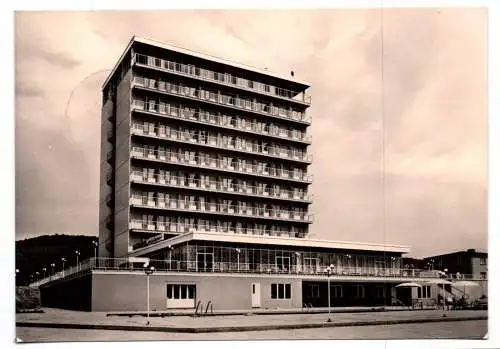 Foto Ak Saßnitz Rügen Hotel 1975