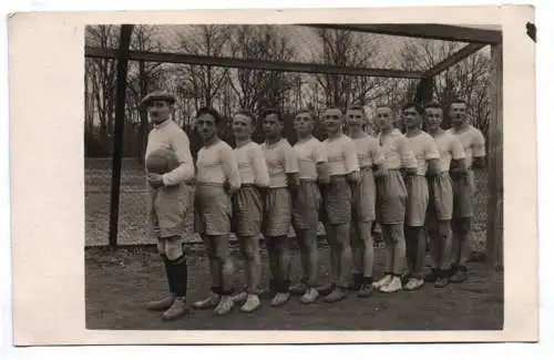 Foto Ak Fussballspieler Sportler Zittau 1925 Herren Sportdress Fussball