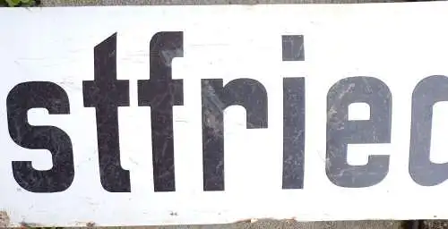 Altes Emailschild Ostfriedhof 