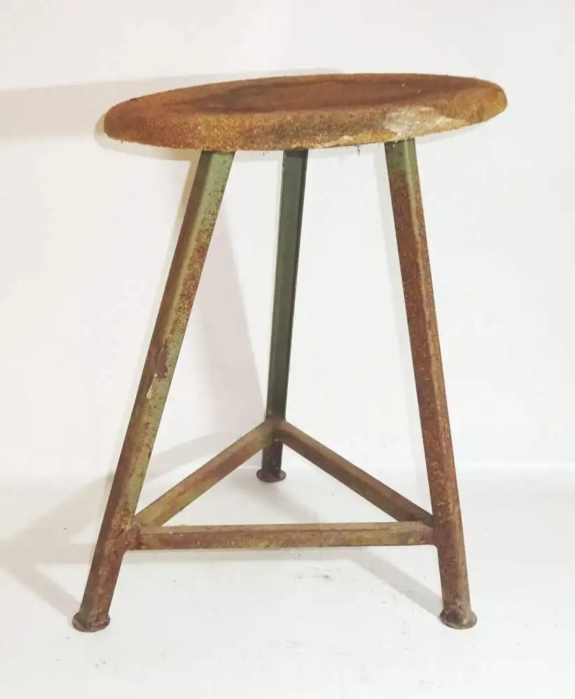 Alter Werkstatt Hocker Schemel * zum herrichten ! 0