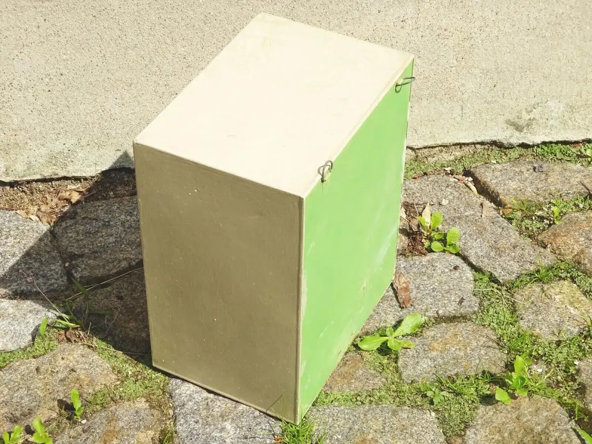 Vintage Blech Vorratsschrank kleiner Schrank Hängeschrank Werkstatt Loft Deko ! 4