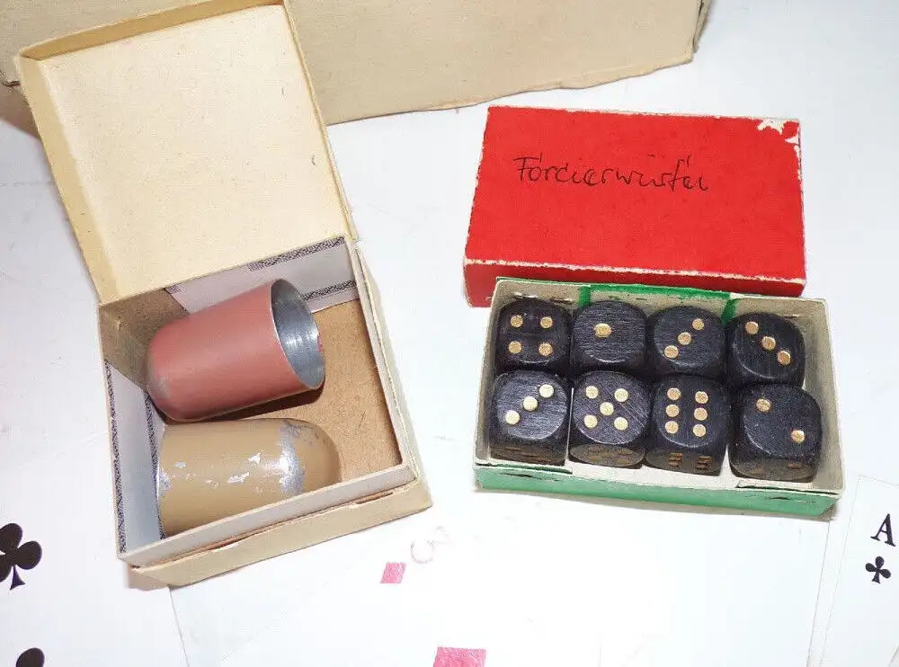 Koffer voll Zauber Utensilien Magie DDR Heja Zauberkunst 12
