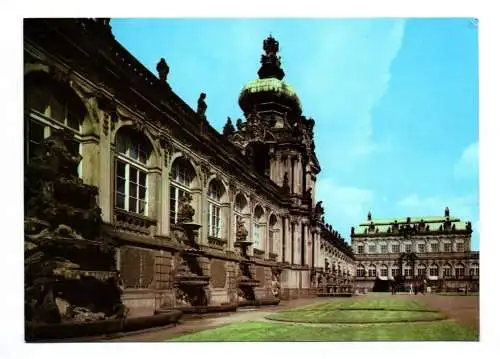 Foto Ak Dresden Zwingerhof mit Kronentor 1975