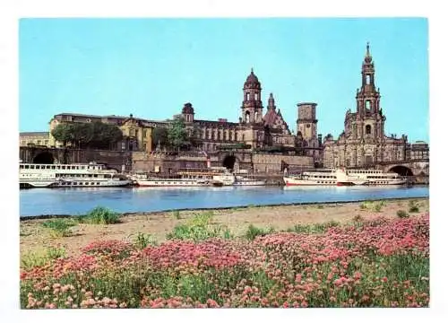 Foto Ak Dresden Elbansicht Brühlscher Terrasse Schloß katholische Hofkirche 1981