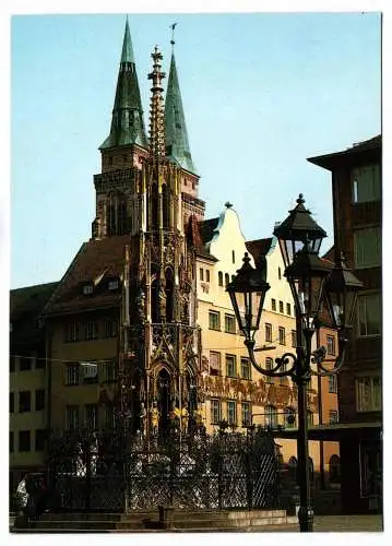 Foto Ak Nürnberg Schöner Brunnen Handelskammer Türme von St. Sebald