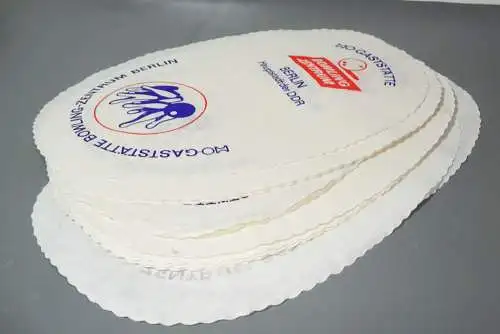 DDR Platzdeckchen Bowling Zentrum Berlin 20 Stück Requisit Deko 