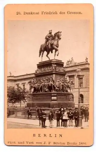 CdV  Foto Berlin Denkmal Friedrich des Großen 1880 Personengruppe