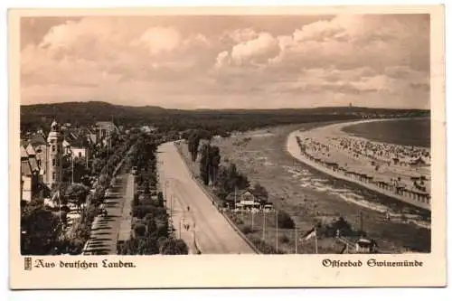 Echtfoto Ak Swinemünde Pommern Blick vom Kurhausturm auf Promenade